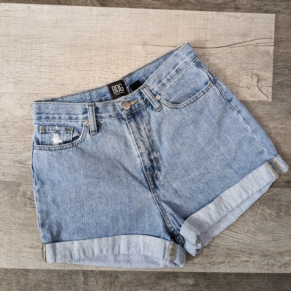 BDG Urban Outfitters Womens Mom High Rise Size 26 Blue Rolled Hem Jeans - Picture 2 of 7